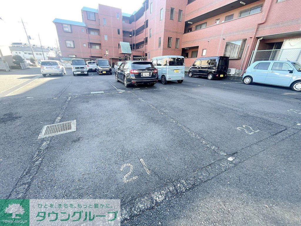 駐車場　駐車場