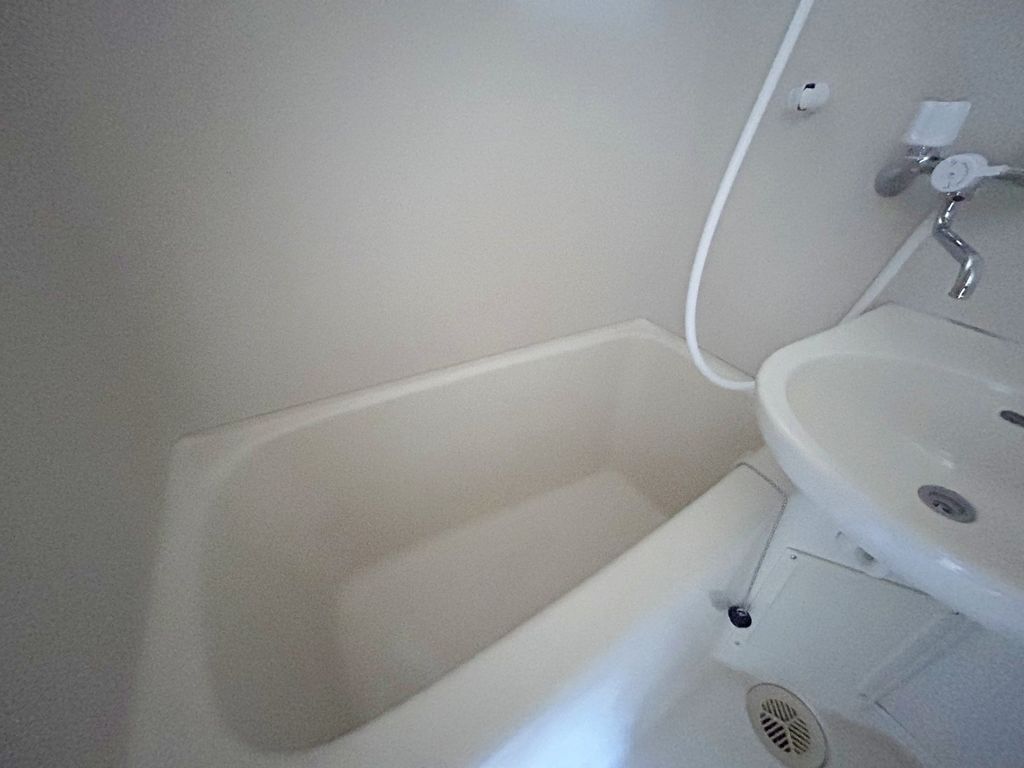 バス・シャワールーム　別部屋参考写真