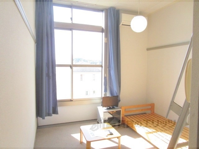 居室・リビング　洋室