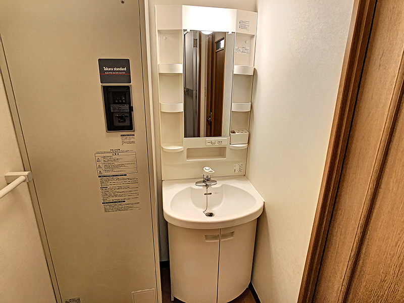 洗面設備　※同タイプの他のお部屋の写真です※