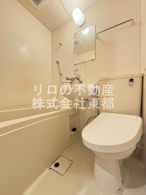 バス・シャワールーム　お掃除しやすい☆洗面台付き３点ユニットです☆