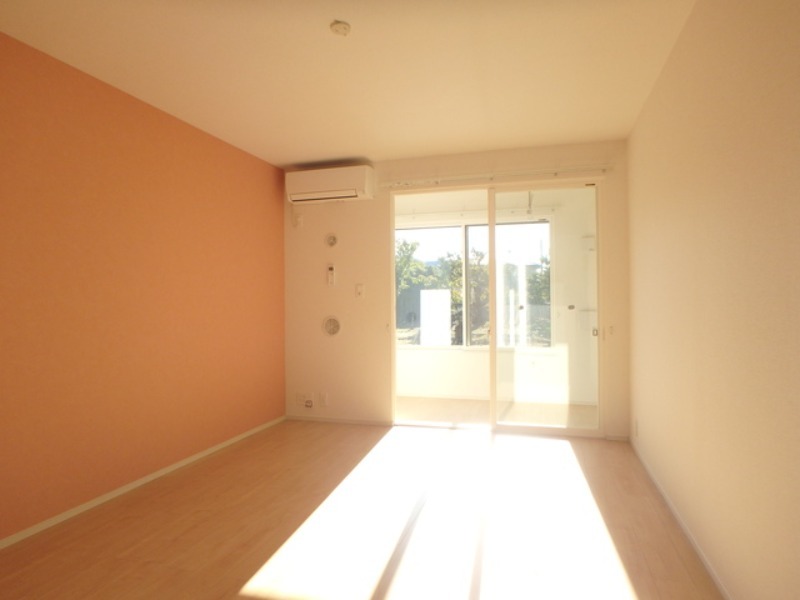 居室・リビング　図面と現状に相違がある場合には現状を優先