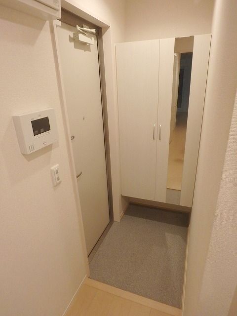 玄関　★お問い合わせはタウンハウジング府中店まで★