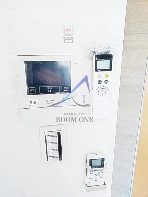 セキュリティ　モニター付きインターホンです。