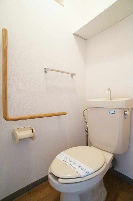 トイレ　※同タイプ別室参照につき現況優先