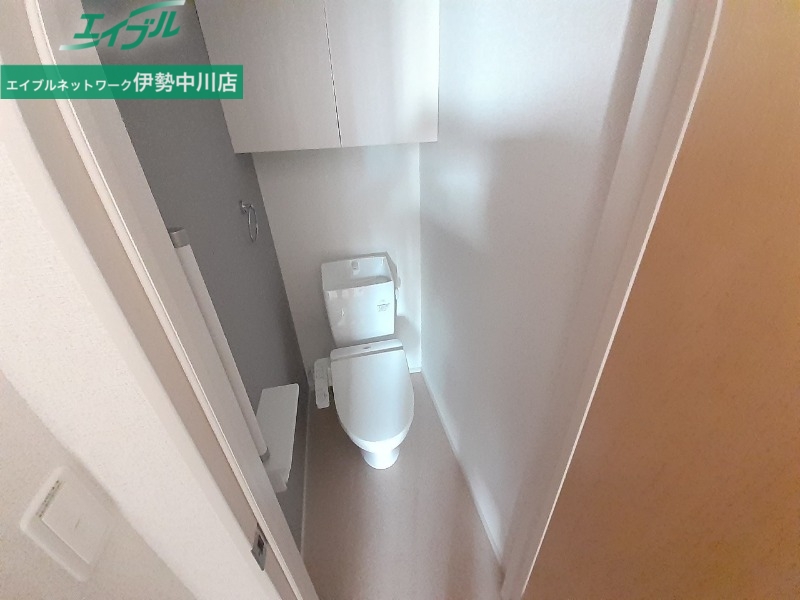 トイレ　同型タイプのお写真です。