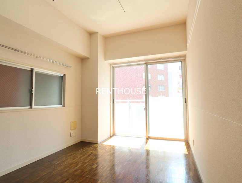 居室・リビング　別号室の写真です