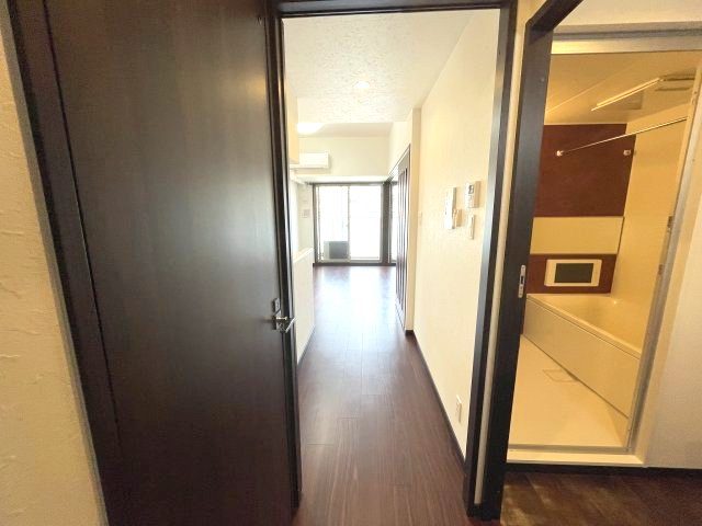 その他部屋・スペース　偶数階：ライトブラウン/奇数階：ダークブラウン こちらは奇数