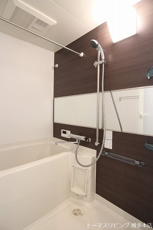 バス・シャワールーム　※別号室の参考写真になります。