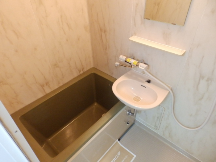 バス・シャワールーム　バス
