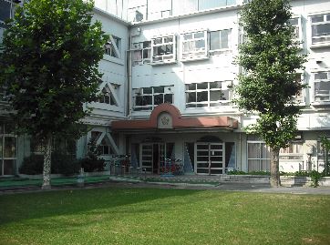 小学校　目黒区立烏森小学校（小学校）まで513m