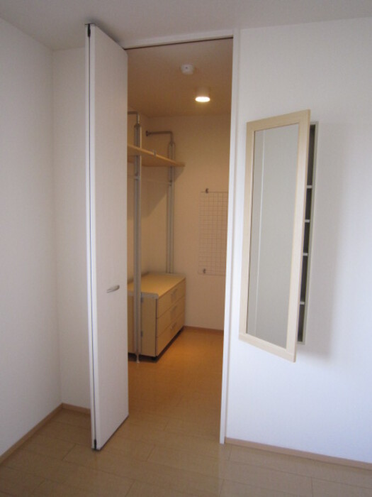 収納　ウォークインクローゼット