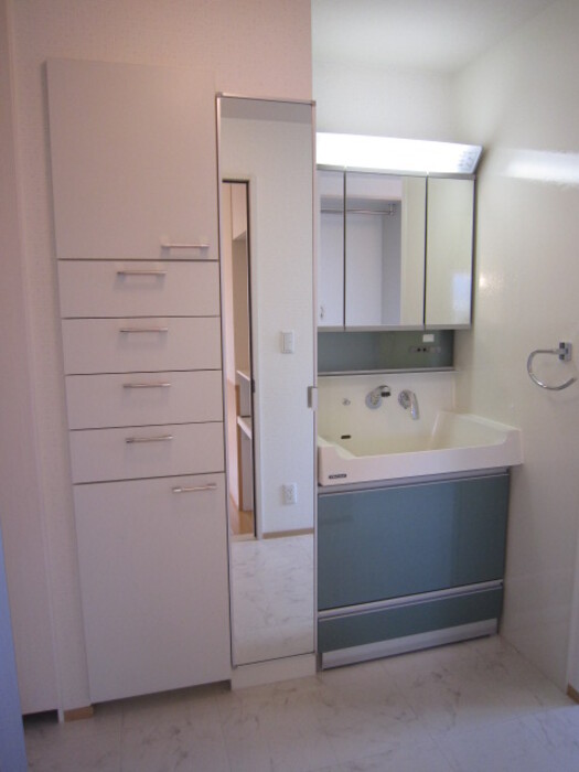 洗面設備　洗髪洗面化粧台