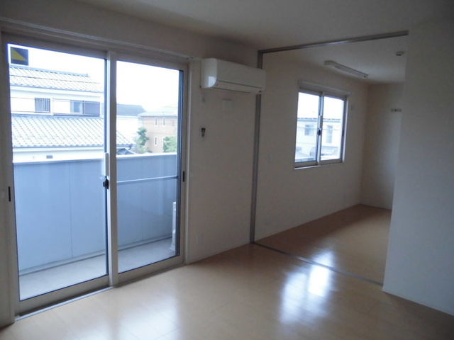 居室・リビング　リビング