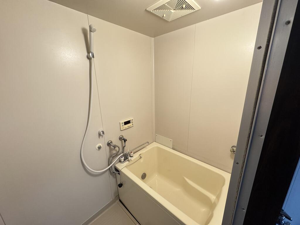 バス・シャワールーム　※同建物２F別部屋写真です。ご参考下さい。