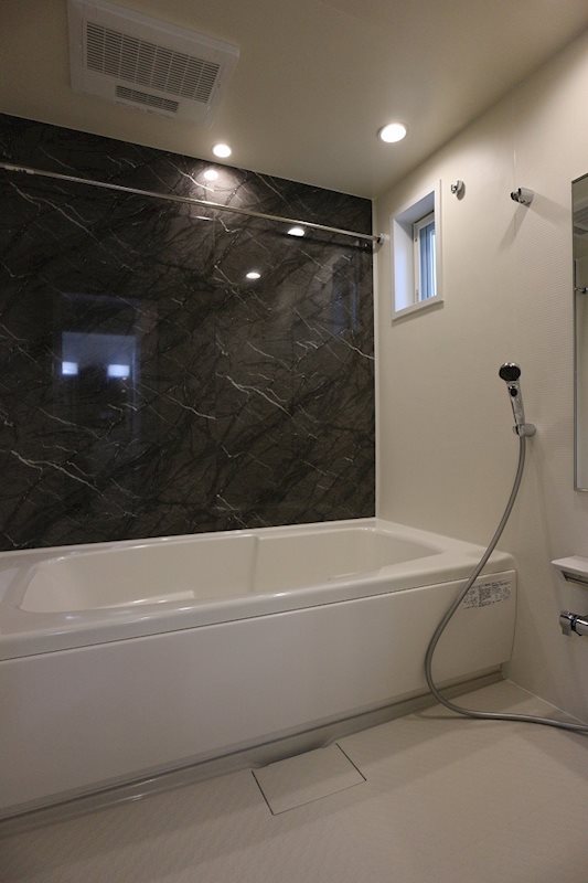 バス・シャワールーム　写真は同型シリーズです。