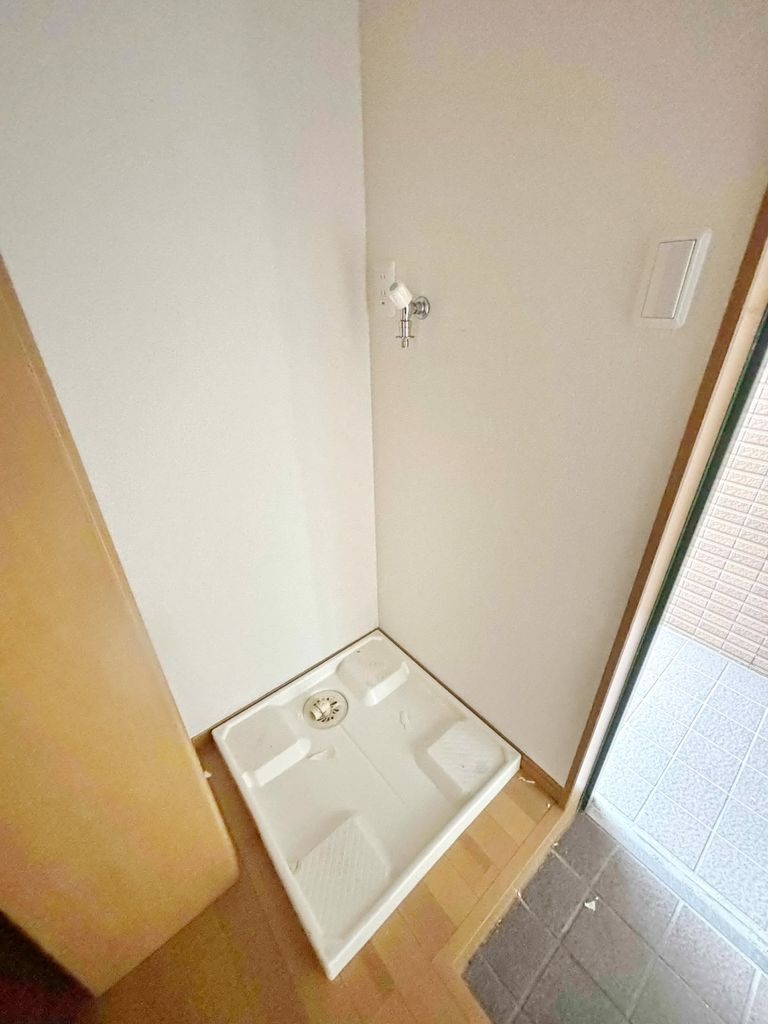 バルコニー　玄関