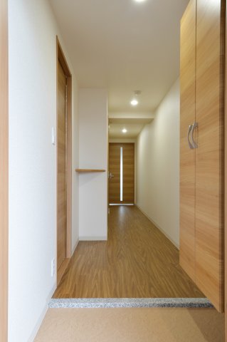 玄関　シンプルで使いやすい玄関です