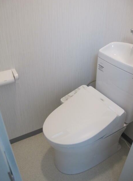 トイレ　温水洗浄便座付トイレ☆