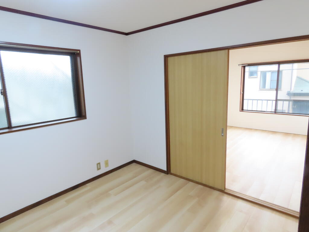 椚田東マンションの居間写真