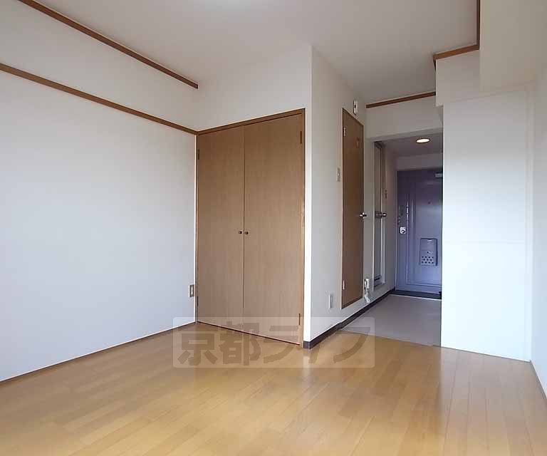 居室・リビング　清潔感あるお部屋。