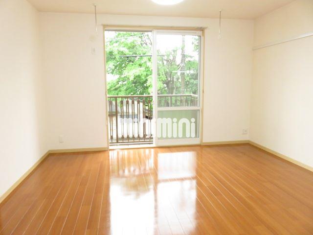 眺望　シャッター付きの窓なので便利です