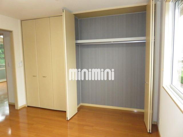 収納　７．５帖の洋室には収納が２つありますよ