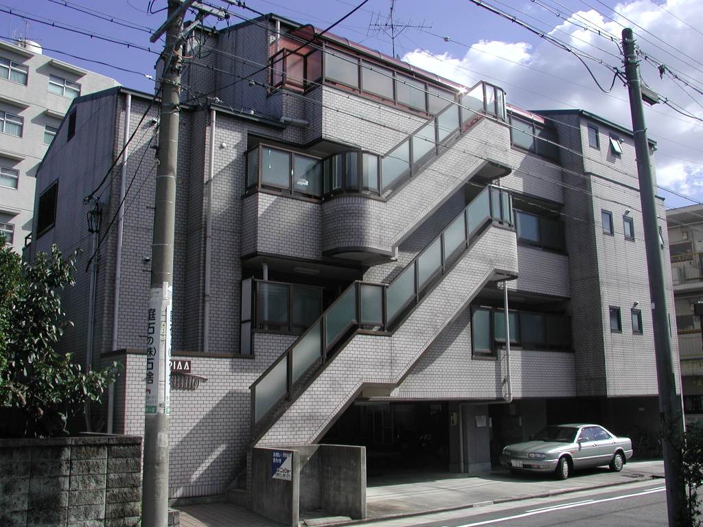 建物外観　PIAA　YOSHINO