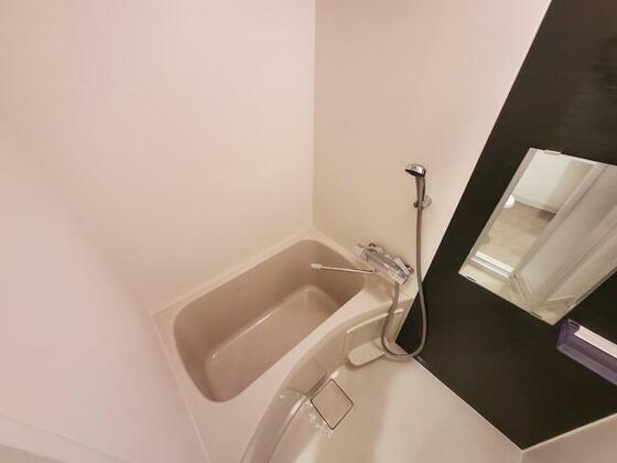バス・シャワールーム　※別部屋の参考写真となります。