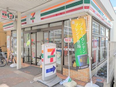 コンビニ　セブンイレブン名古屋大須２丁目南店（コンビニ）まで356m