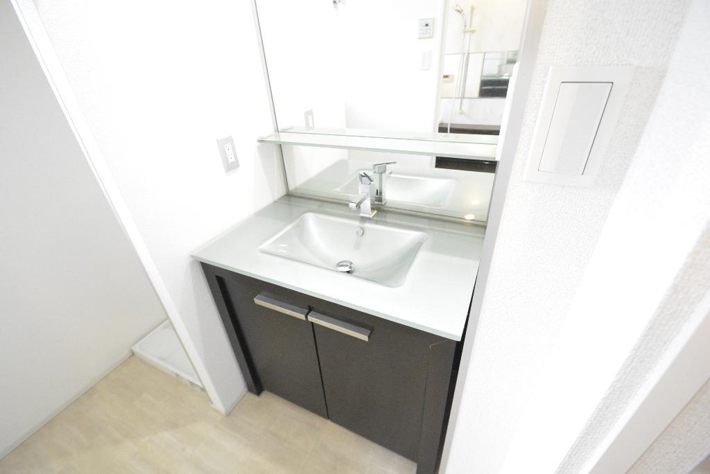 洗面設備　洗髪洗面化粧台