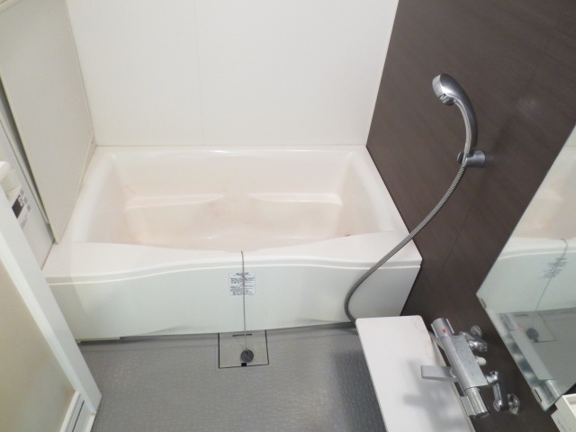 バス・シャワールーム　別の部屋の写真です