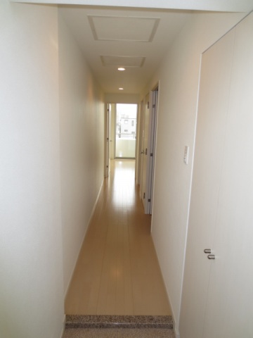 玄関　別の部屋の写真です