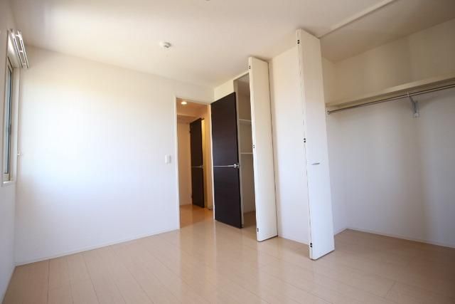 その他部屋・スペース　たっぷり収納付きの使いやすい居室