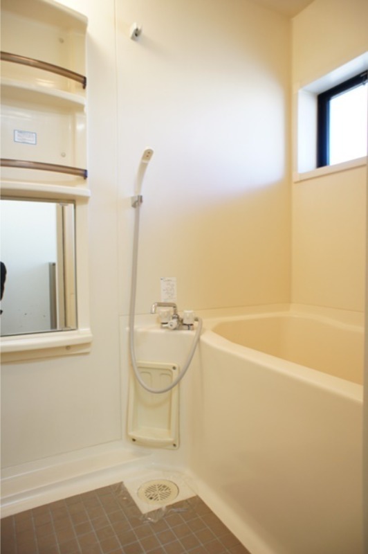 バス・シャワールーム　図面と現状に相違がある場合には現状を優先