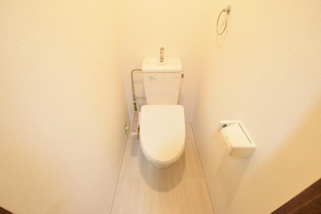 トイレ　シャワー付トイレ