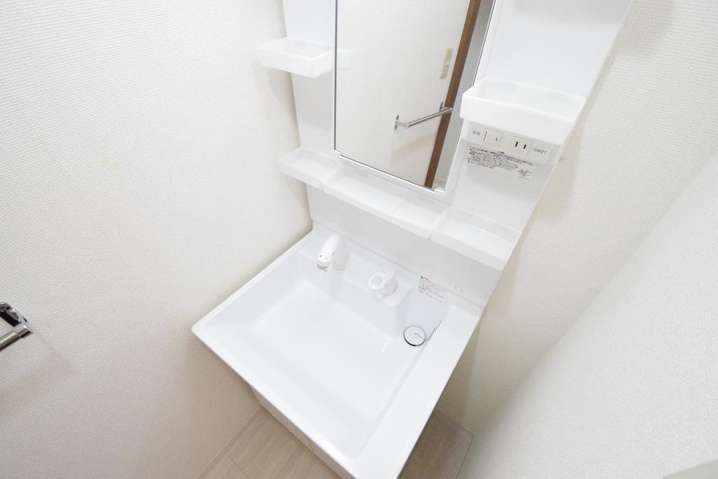 洗面設備　洗髪洗面化粧台