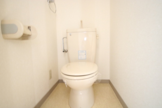 トイレ　別室の参考写真です。※現況優先