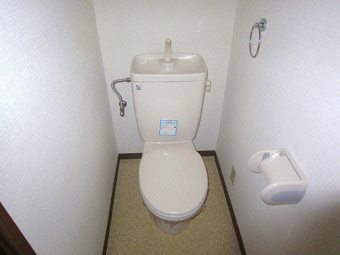 トイレ　室内写真は別部屋の写真です。