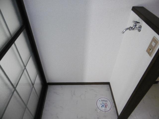 洗面設備　室内に洗濯機が置けます！