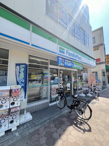 コンビニ　ファミリーマート 都島駅前店（コンビニ）まで795m