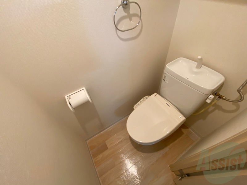 トイレ　トイレです。ウォシュレット付を探している方、おすすめです。