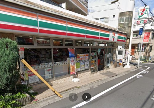 コンビニ　セブンイレブン 世田谷桜上水駅南店（コンビニ）まで1m
