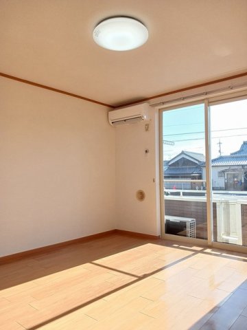 その他部屋・スペース　明るい色調の室内です