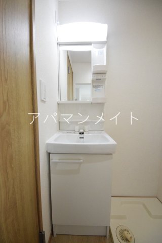 洗面設備　忙しい朝には欠かせない洗面所です