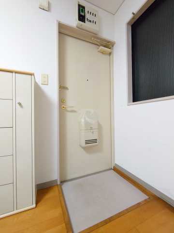 玄関　クレエ中野