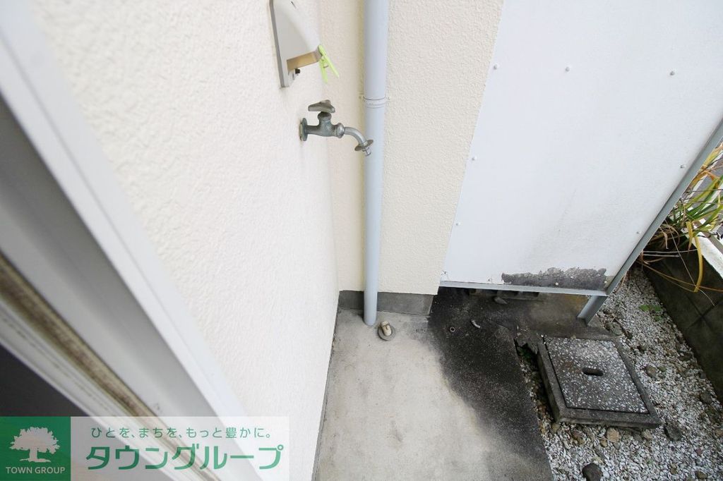 洗面設備　室外洗濯機置き場