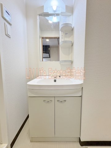 洗面設備　同仕様写真