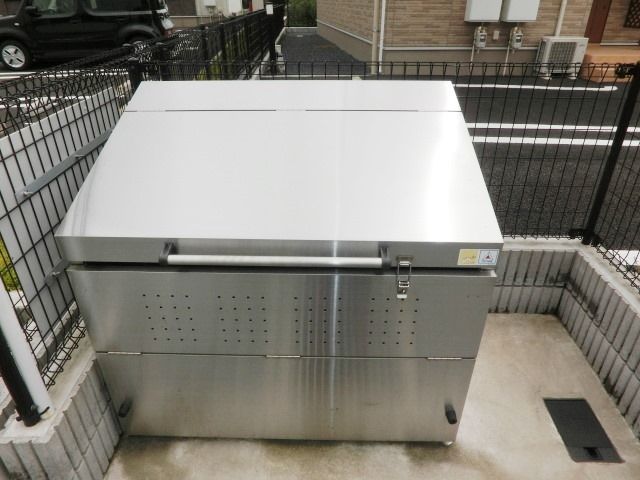 その他共有部分　敷地内に専用のごみ置き場があります
