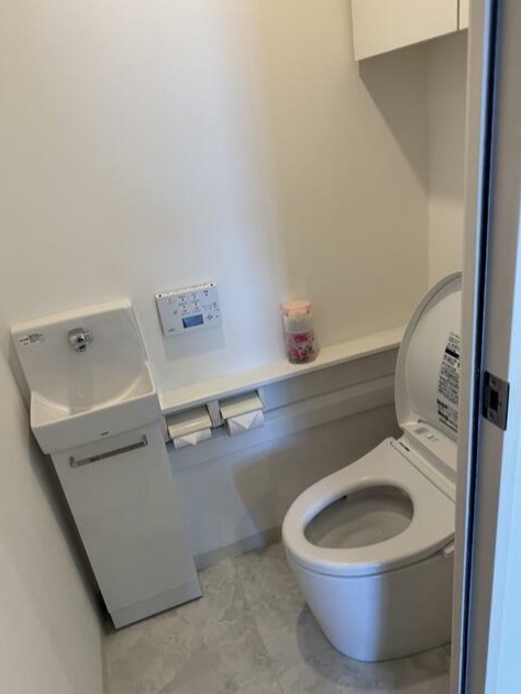 トイレ　別部屋参考写真